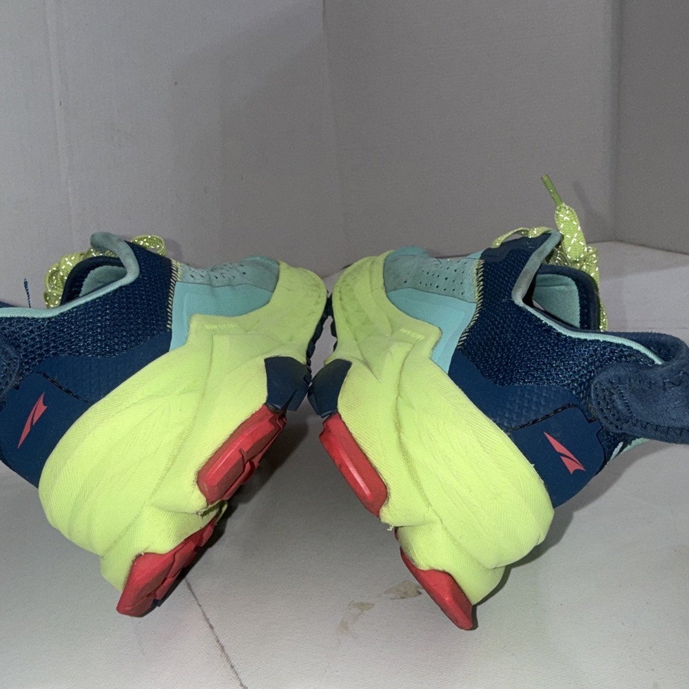 Altra Olympus 6 Ombré Blue Athletic Gym Athleisure Trail Running Shoes Womens 11 - Picture 12 of 16